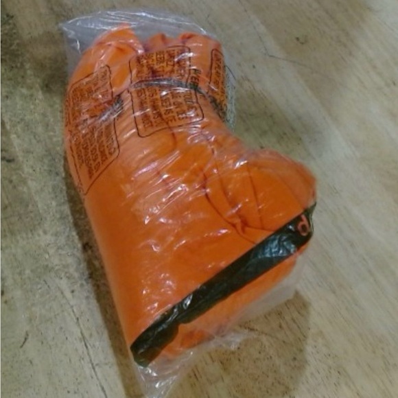 Chic Orange Sleeveless Jumpsuit - Picture 6 of 6